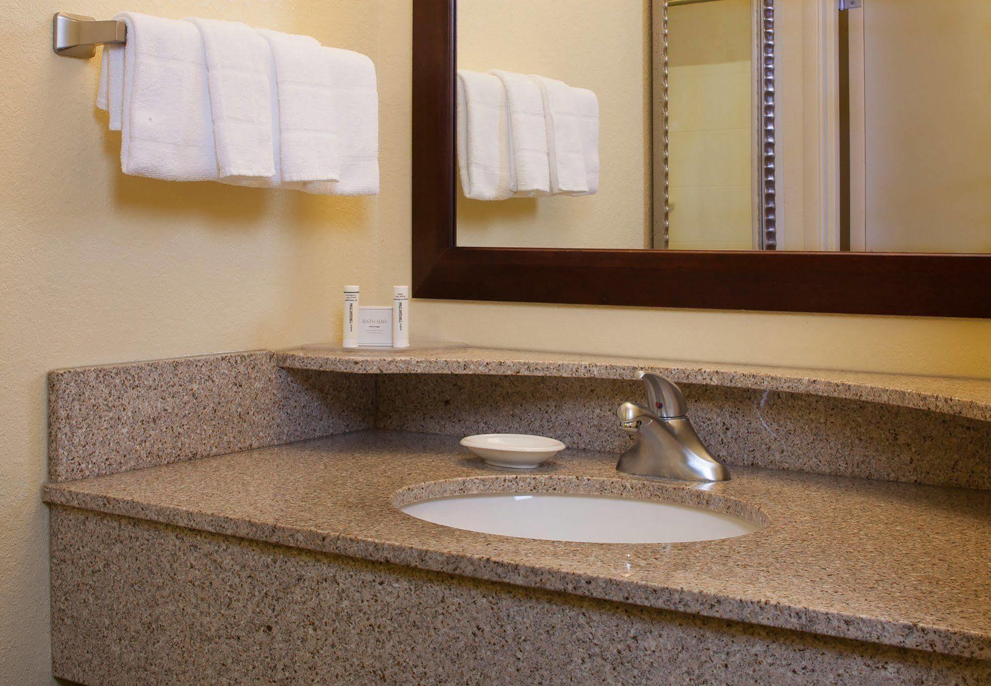 Springhill Suites Columbus Bilik gambar